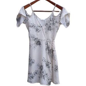 Lush Spaghetti Cold Shoulder Mini Wrap Dress Floral Print Blush Color Sz S‎